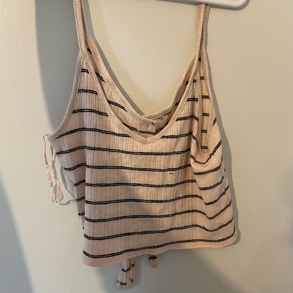 Pink and black buttoned crop top - Picture 2 of 2